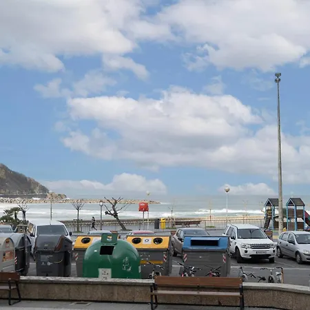 Acogedor Frente A La Playa Zurriola En דירה סן סבסטיאן