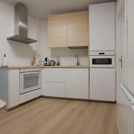 Reformado Con Encanto Junto A La Playa Zurriola, En Donostia - شقة سان سيباستيان