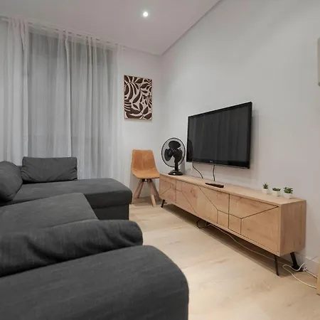 Apartment Reformado Con Encanto Junto A La Playa Zurriola, En Donostia - *