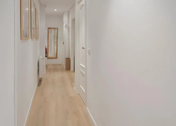 Apartmán Reformado Con Encanto Junto A La Playa Zurriola, En Donostia - *